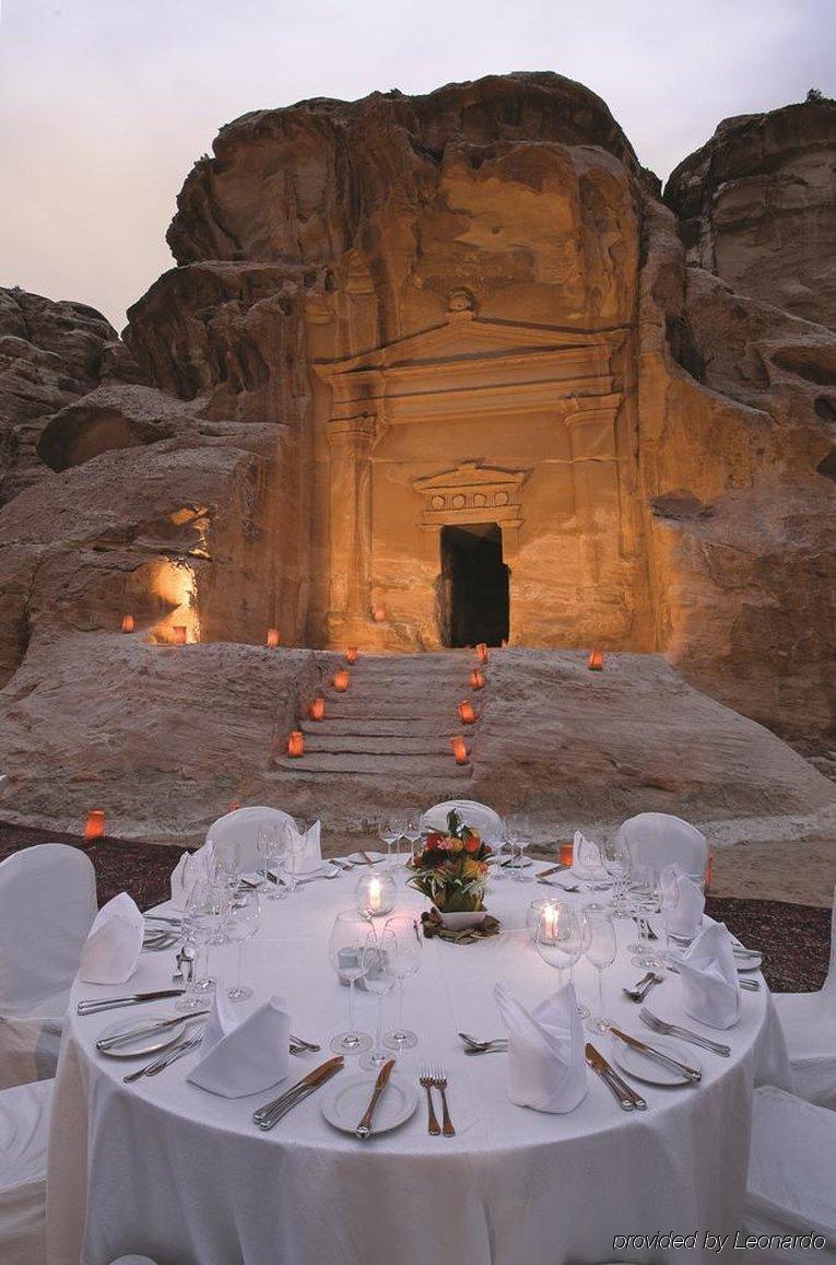 Crowne Plaza Resort Petra Wadi Musa Restoran fotoğraf