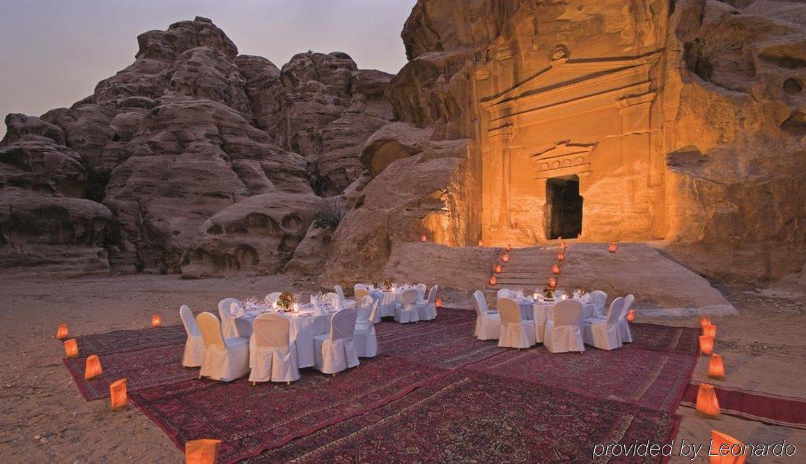 Crowne Plaza Resort Petra Wadi Musa Restoran fotoğraf